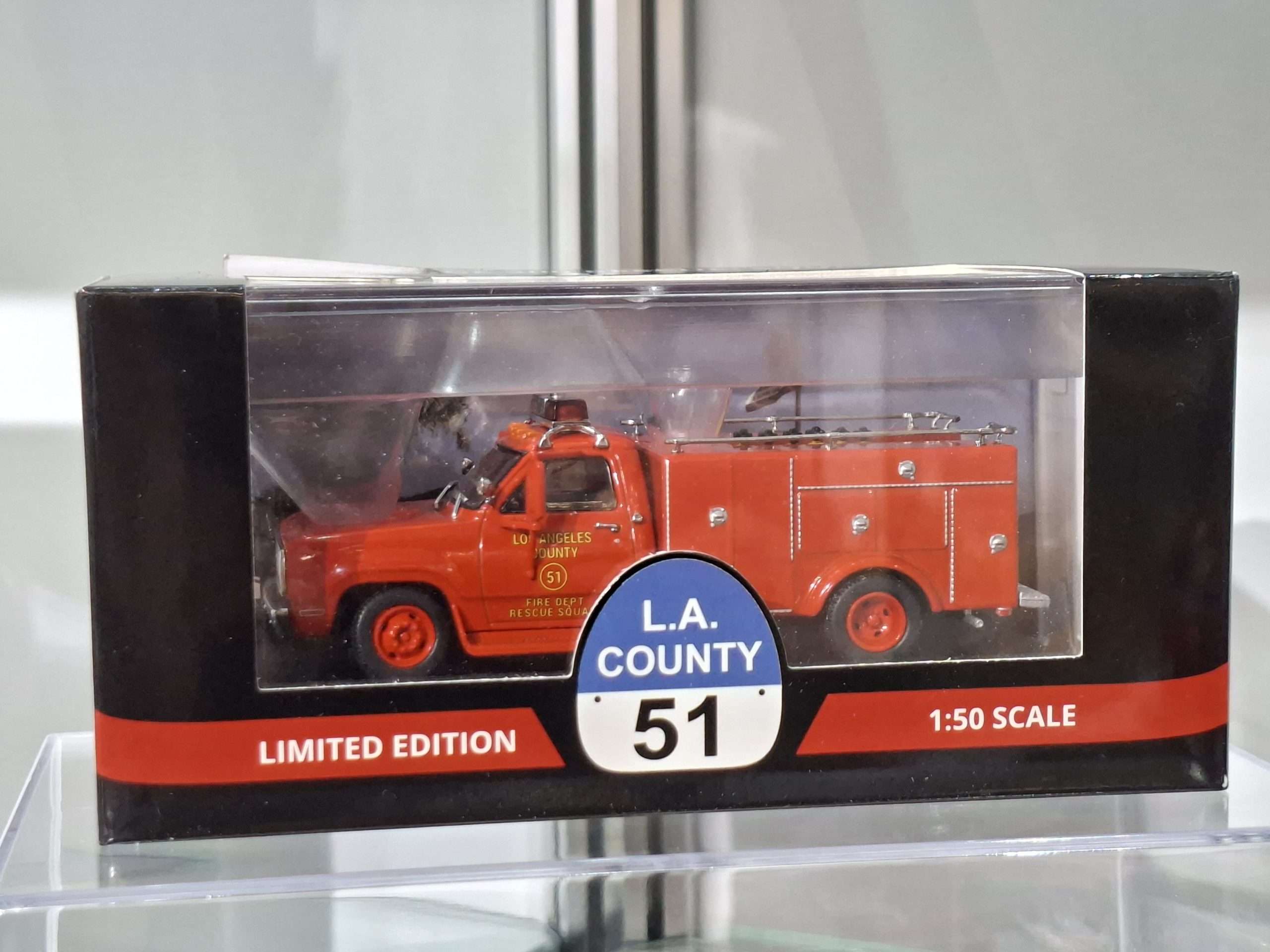 50IconicReplicas Dodge300RescueUnitSquad51 50 0338 50IconicReplicas Dodge300RescueUnitSquad51 50 0338