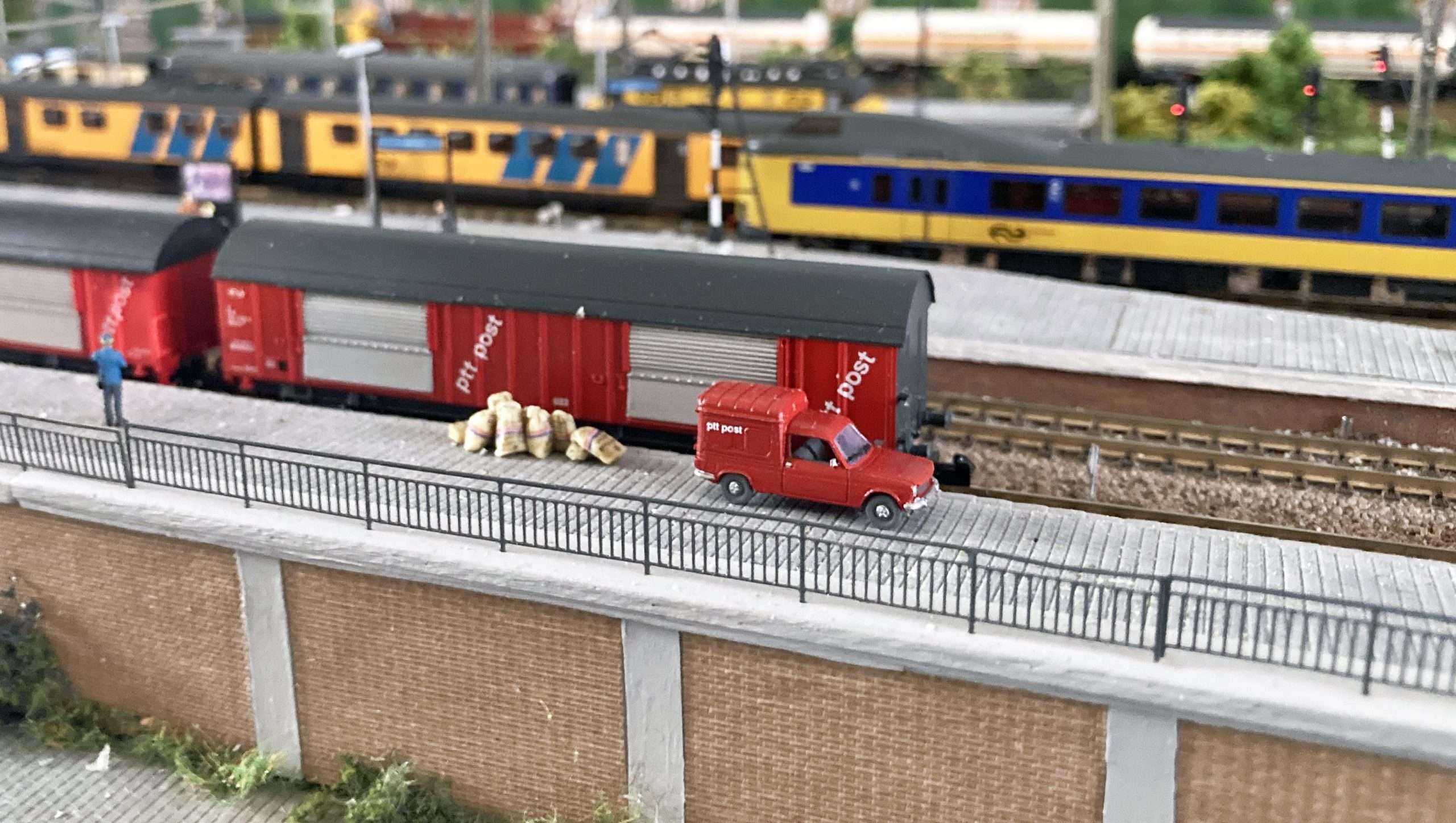 OP160RailNScale Afb5