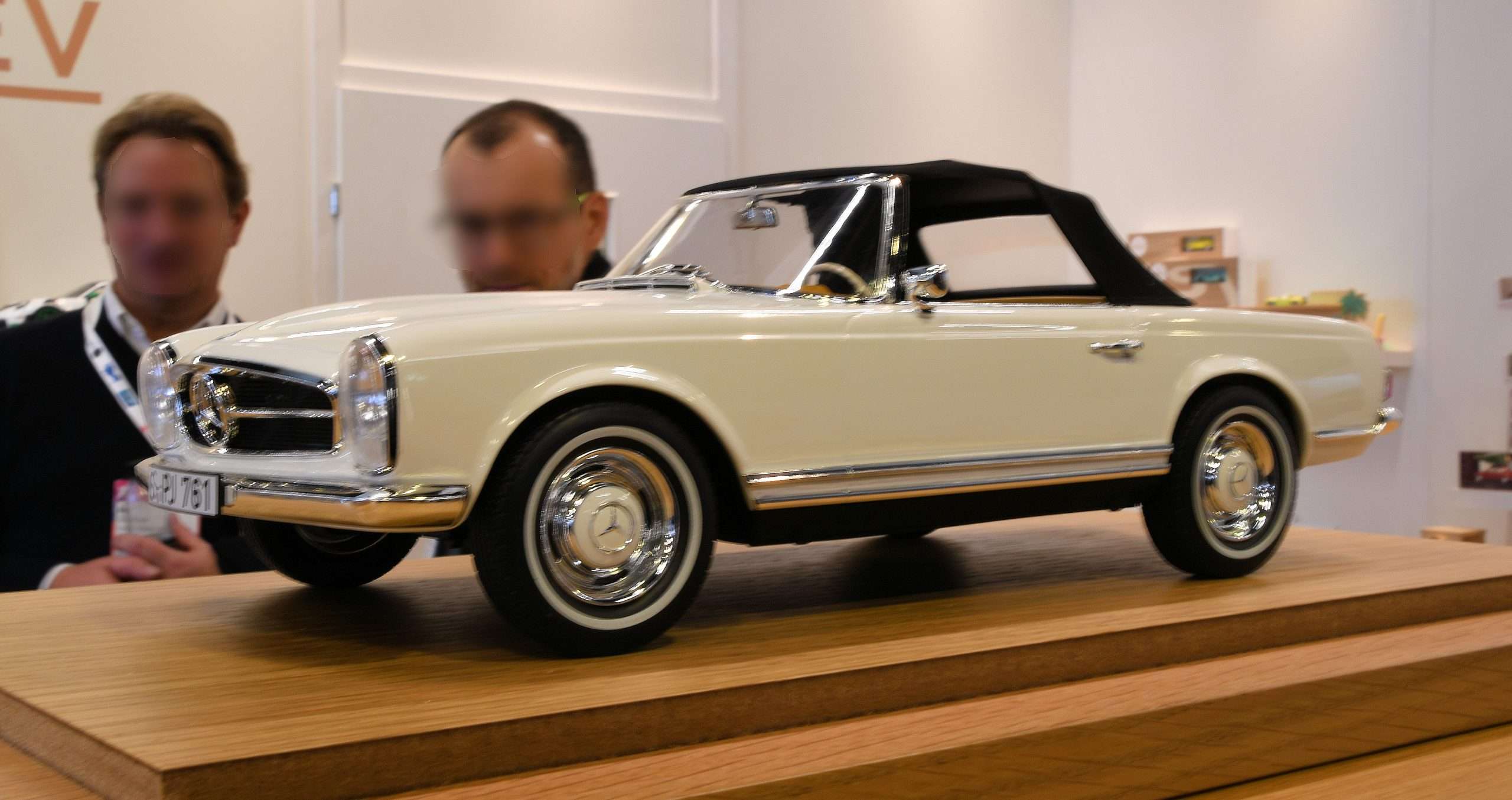 112 Norev Mercedes Benz SL W113 112 Norev Mercedes Benz SL W113