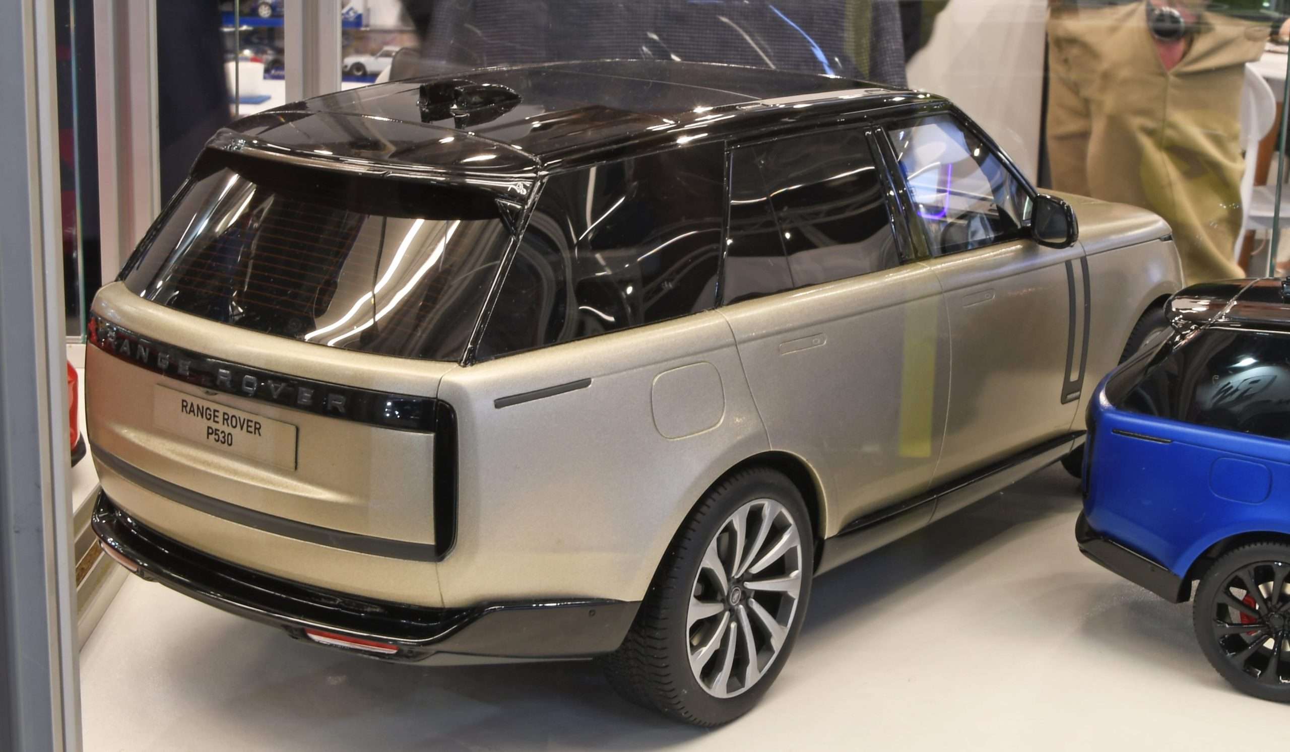 12GTSpirit Range Rover1 12GTSpirit Range Rover1