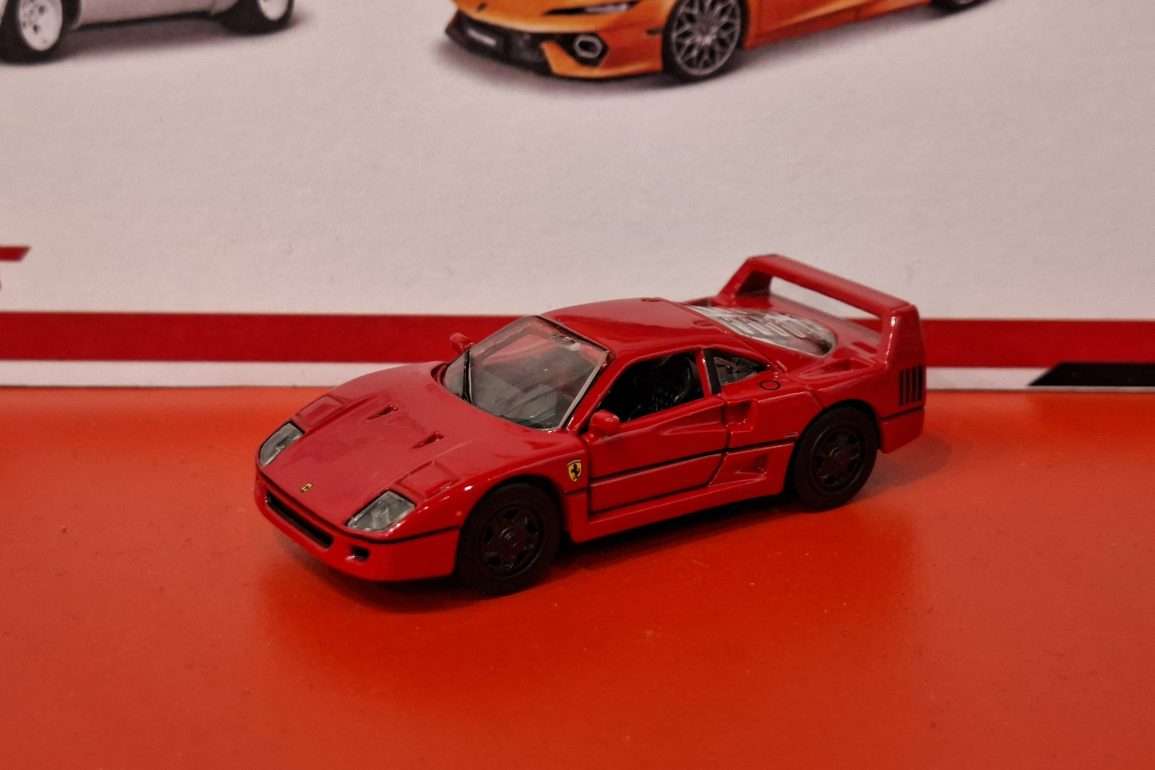 1;64 Maisto Ferrari F40 1