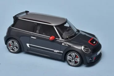 18OttOm Mini John Cooper Works GP2 R56 2012 3