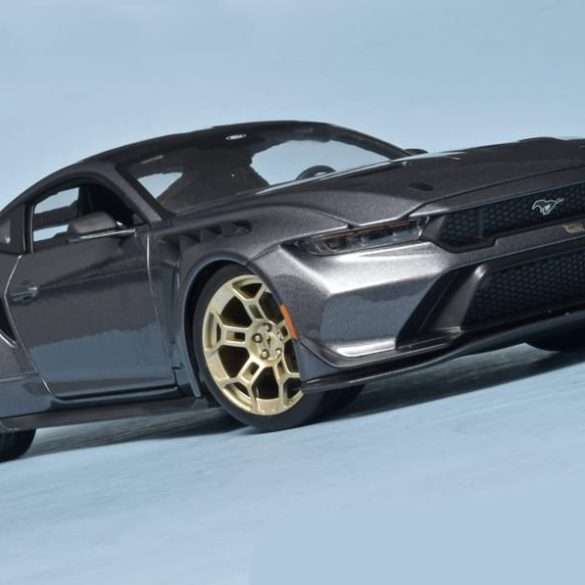 18maisto Ford Mustang GTD 2025 1