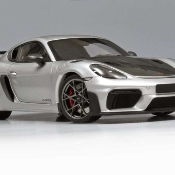 18minic Porsche Cayman GT4RS 2024 1