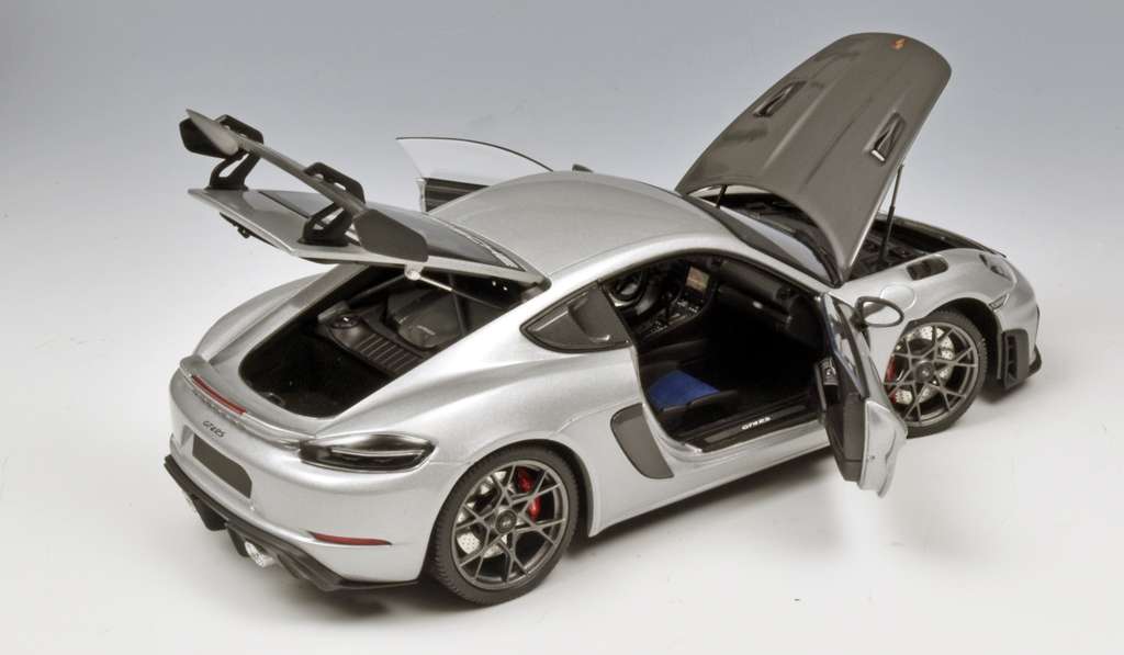 18minic Porsche Cayman GT4RS 2024 3 18minic Porsche Cayman GT4RS 2024 3