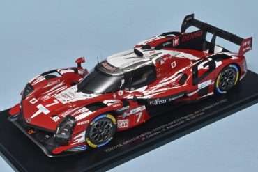 18spark Toyota GR010 Hybrid LM2025 Conway+Kobayashi+De Vries 1