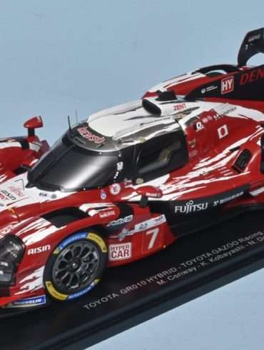 18spark Toyota GR010 Hybrid LM2025 Conway+Kobayashi+De Vries 1