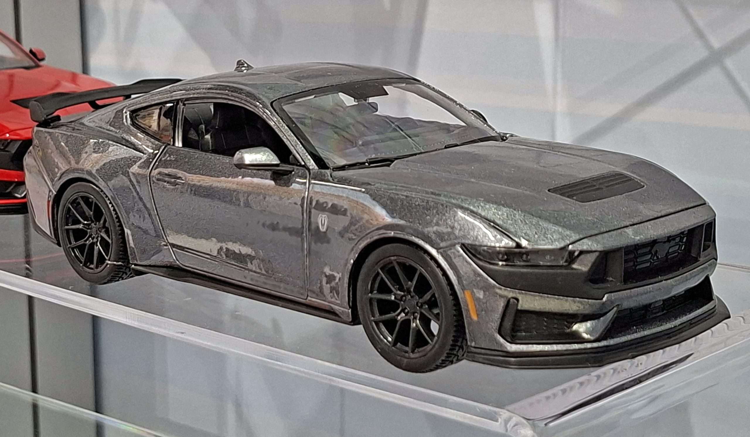 24Maisto Ford Mustang Dark Horse