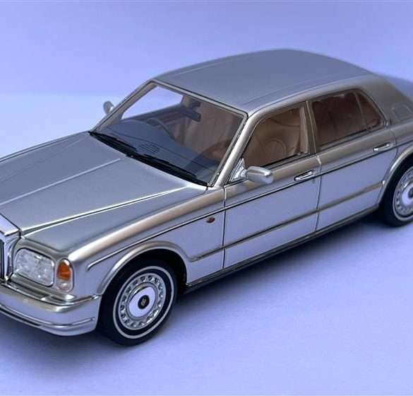 43Matrix Rolls Royce Silver Seraph donkergrijs