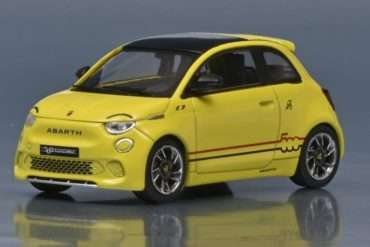 43ixo Fiat 500 Abarth 2024 1