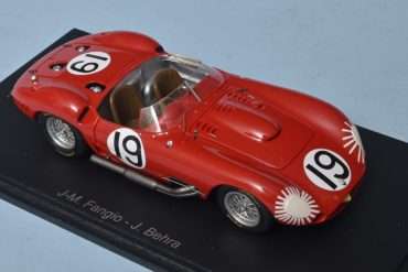 43spark maserati 450S winner Sebring 1957 Fangio+Behra 1
