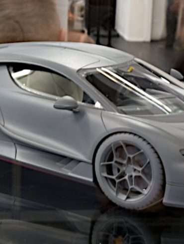 INT 118 TSM Bugatti Chiron Tourbillon