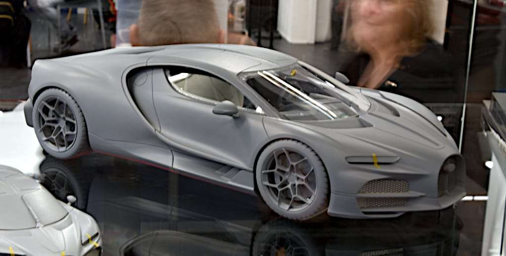 INT 118 TSM Bugatti Chiron Tourbillon