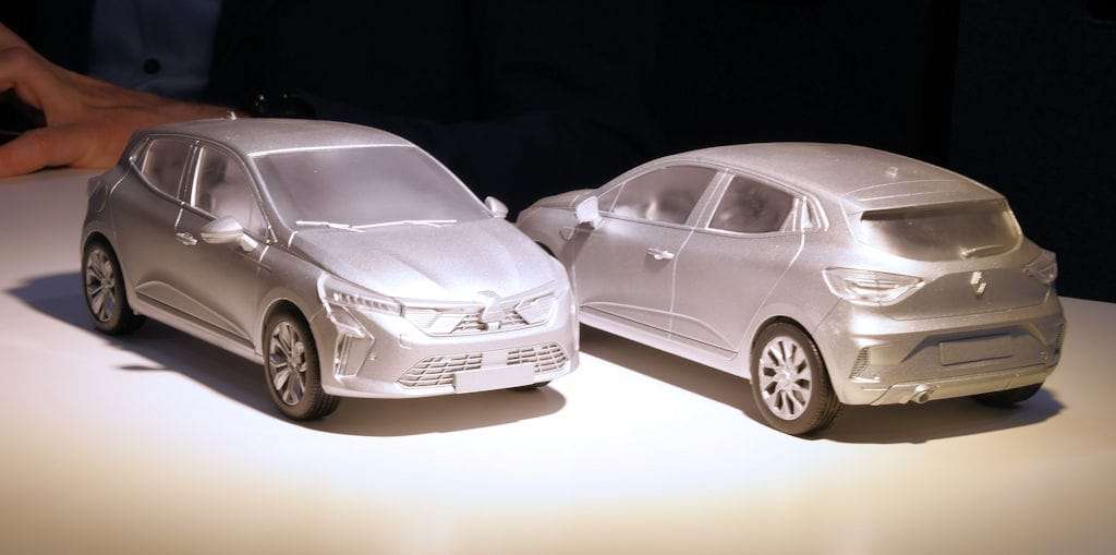 K 118 MCG Mitsubishi Colt en Renault Clio K 118 MCG Mitsubishi Colt en Renault Clio