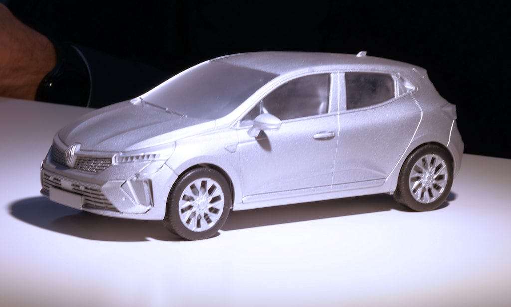 K 118 MCG Renault Clio K 118 MCG Renault Clio