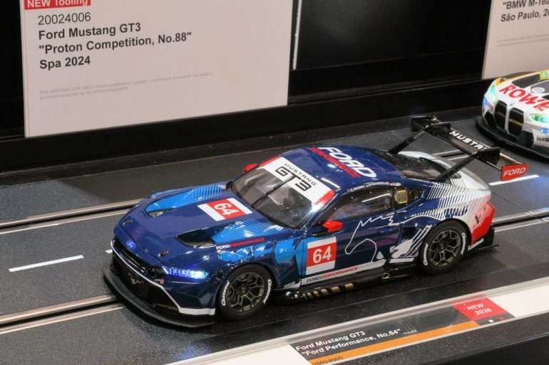 K Carrera 32.Ford Mustang GT3