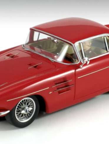 Pegaso Z102 Berlinetta Touring Hard Top. Edition limitee a 300 exemplaires 800x497