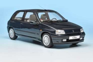 18OttOm Renault Clio Baccara 1995 1