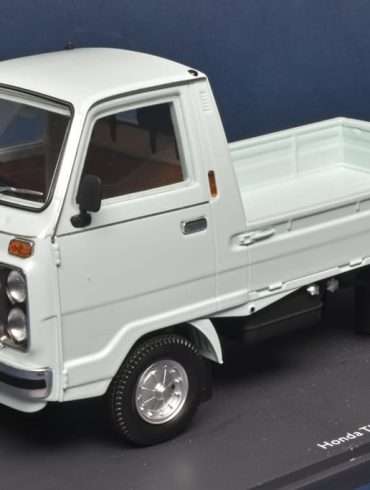 18Schuco ProR Honda TN7 1976 1