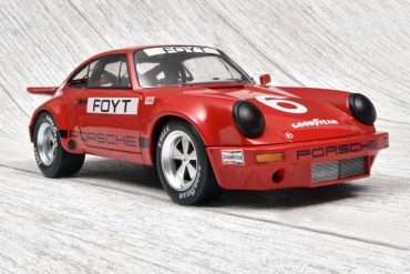 18Solido Porsche 911 Iroc Foyt 1974 1