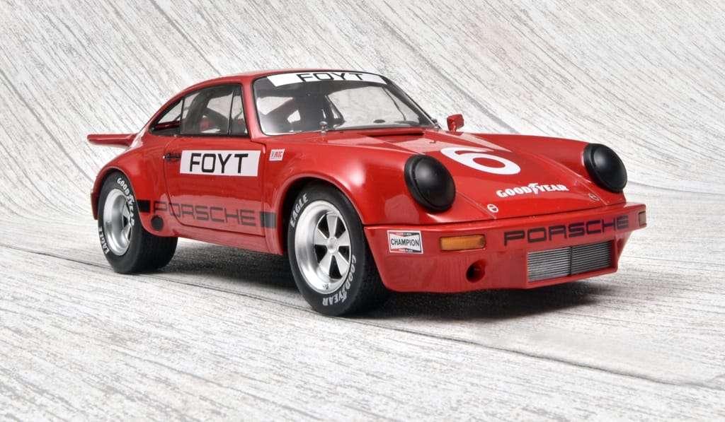 18Solido Porsche 911 Iroc Foyt 1974 1