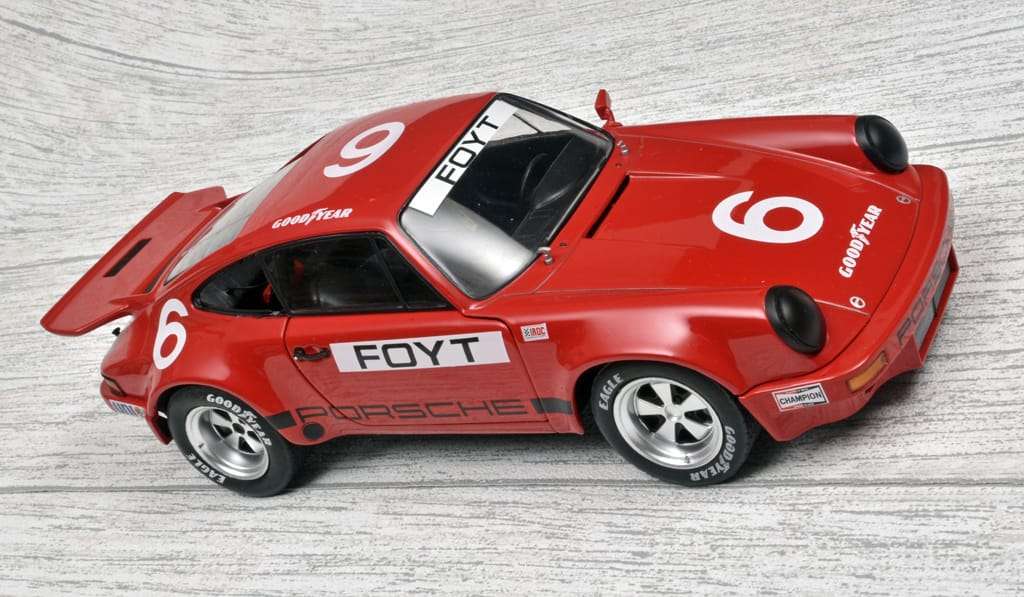 18Solido Porsche 911 Iroc Foyt 1974 2 18Solido Porsche 911 Iroc Foyt 1974 2