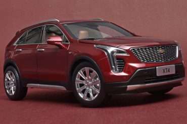18paudi Cadillac XT4 2022 1