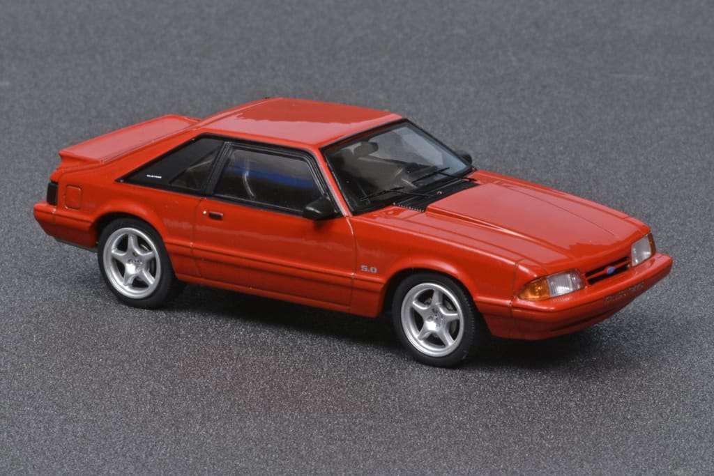 43ixo Ford Mustang III 1992 1 43ixo Ford Mustang III 1992 1