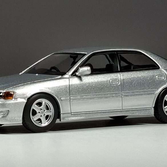 1;64 Hobby Japan Toyota Chaser Tourer V 1