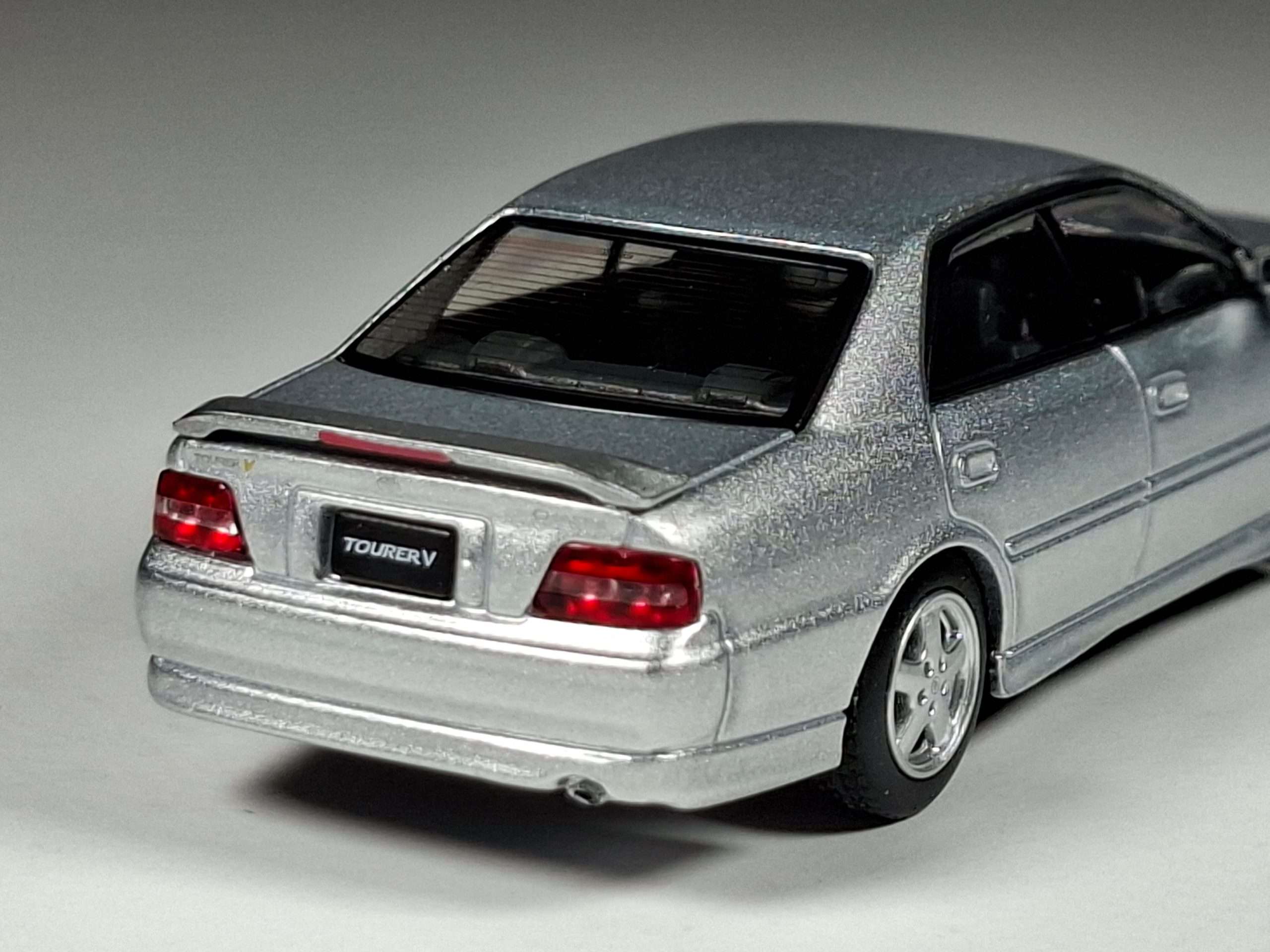 1;64 Hobby Japan Toyota Chaser Tourer V 4