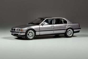 1;64 Mini GT BMW 750 iL 1