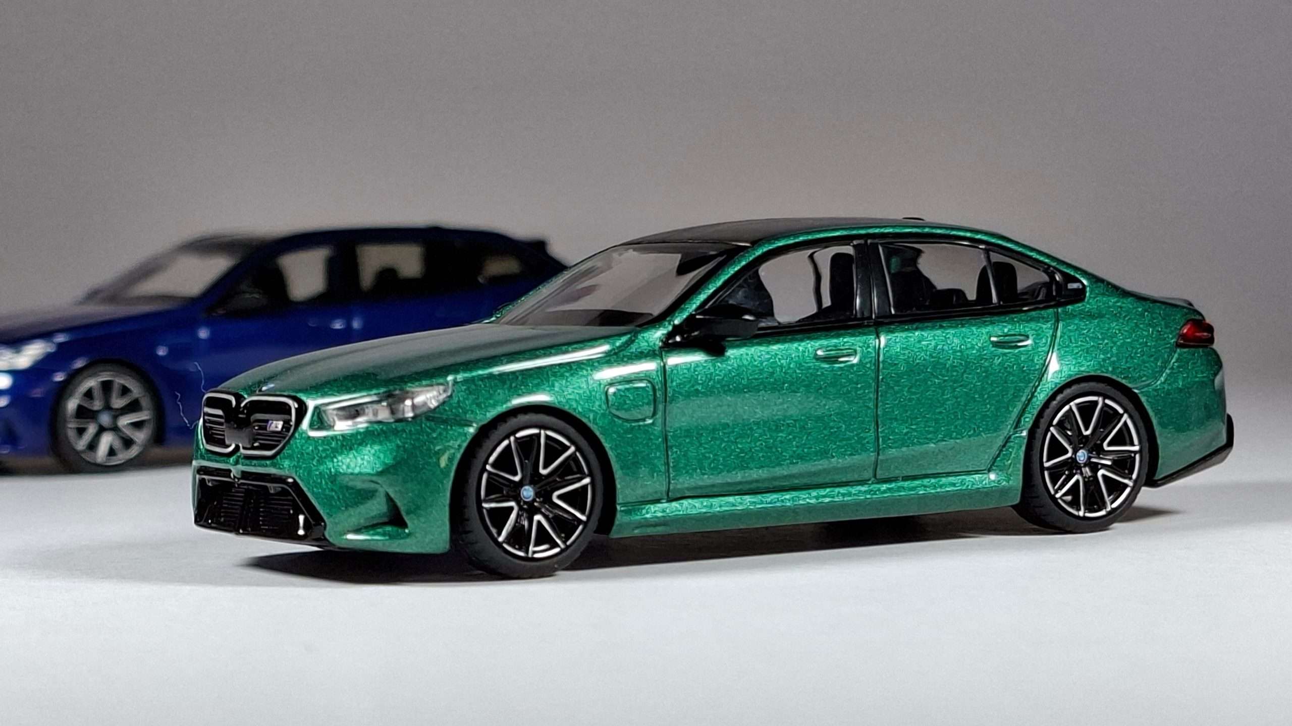 De BMW M5 van Mini GT