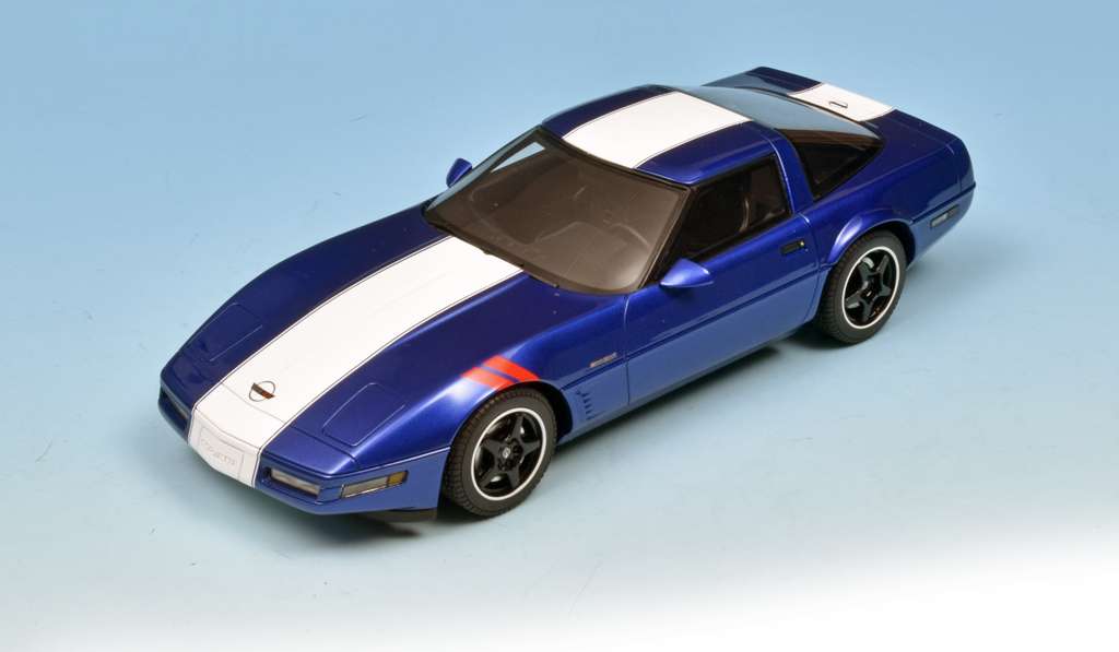 18GTspirit Chevrolet Corvette C4 Grand Coupe 1995 3