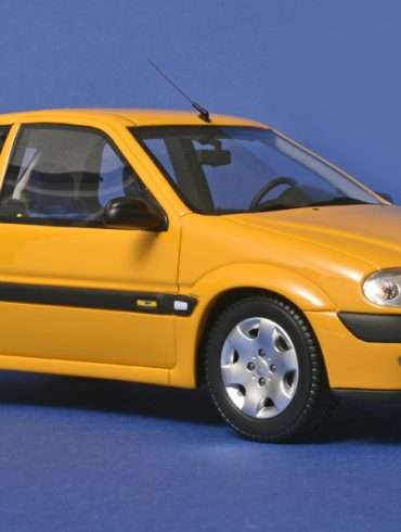 18OttOm Citroen Saxo 1.4 BIC Phase 2 2000 1