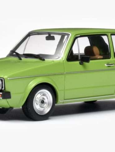 24WhiteB VW Golf 1 1