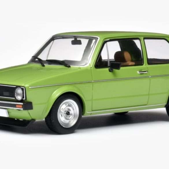 24WhiteB VW Golf 1 1