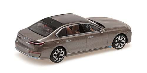 43Minichamps BMW i7 (02) 43Minichamps BMW i7 (02)