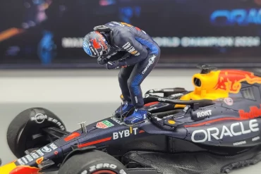 43Spark Oracle Red Bull RB20 Max Verstappen World Champion 2024 (2)