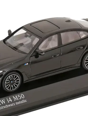 43minic BMW i4 M50 1
