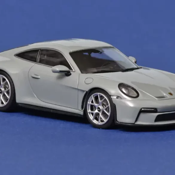 43minic Porsche 911 992 S T 2024 1