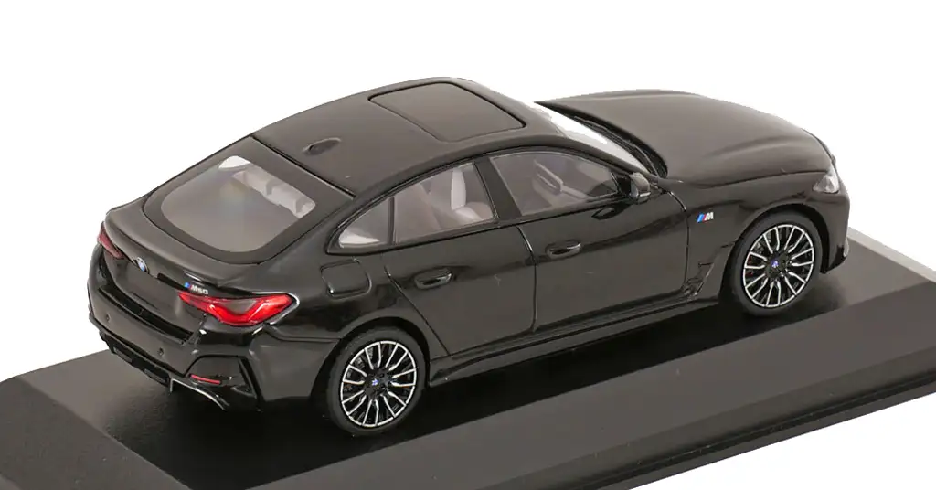 43minic BMW i4 M50 2