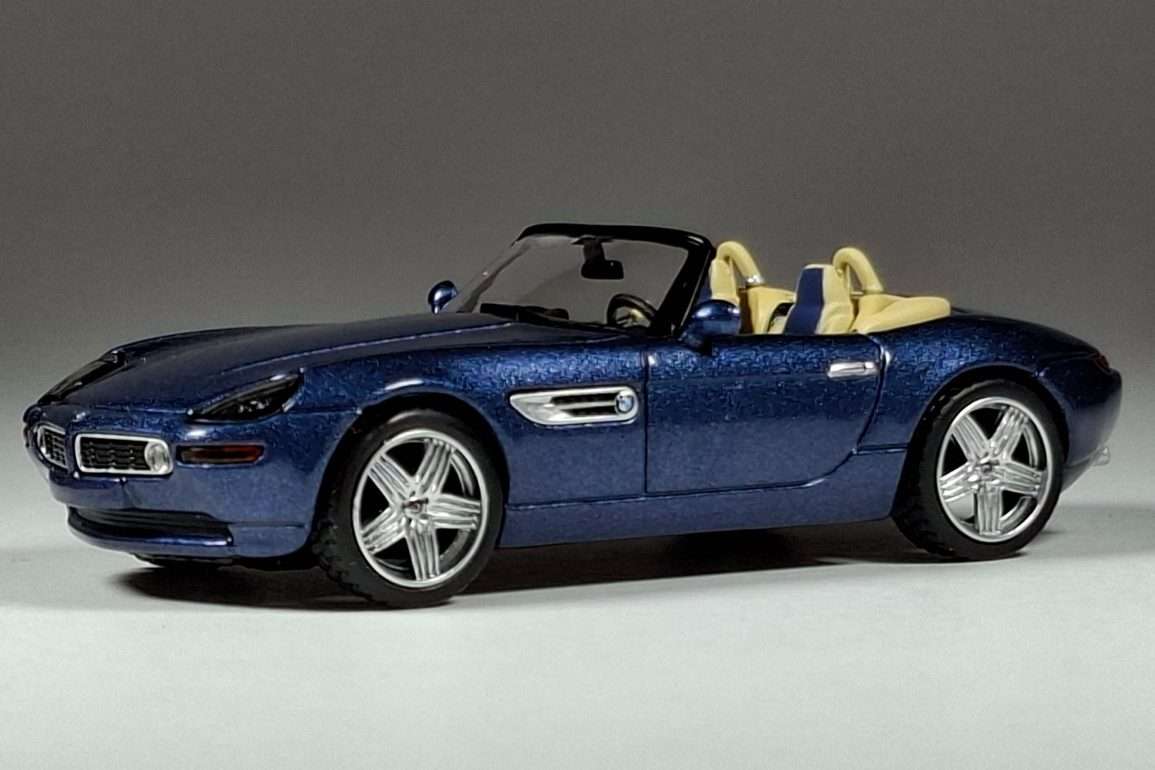 1;64 Mini GT Alpina Roadster V8 1