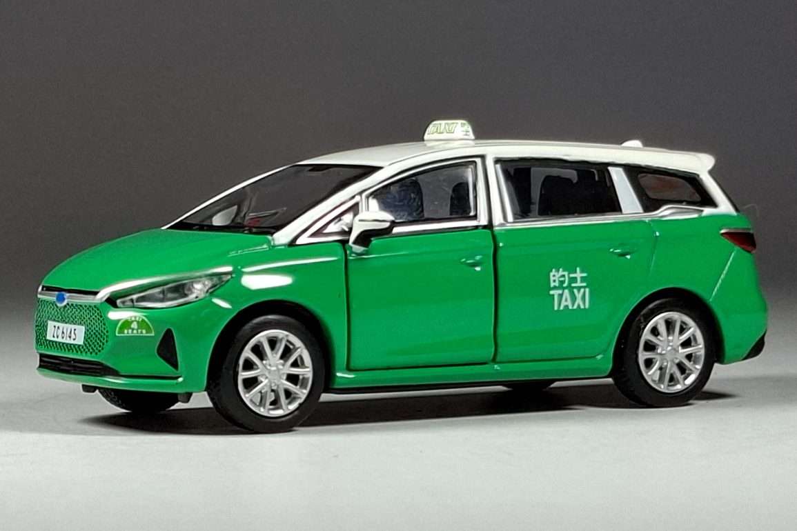 1;64 Tiny BYD e6 1