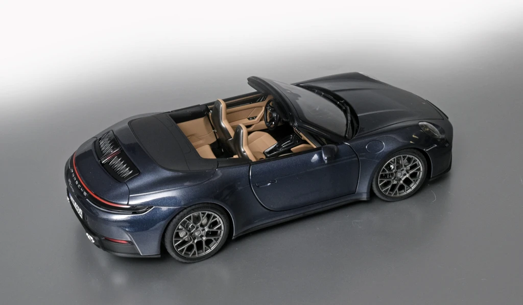 18norev Porsche 911 992 cabrio 2024 2 18norev Porsche 911 992 cabrio 2024 2