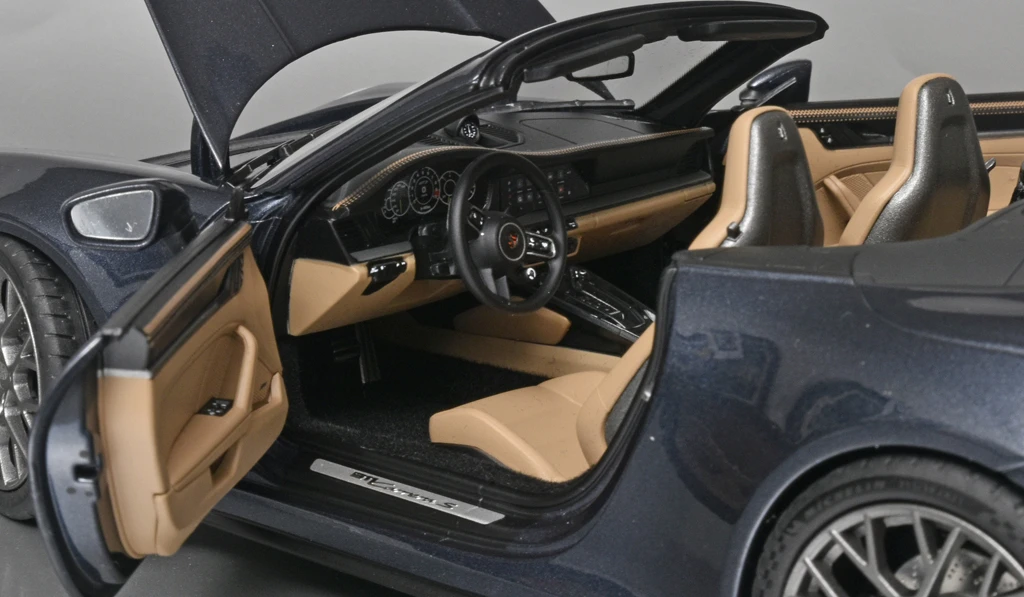 18norev Porsche 911 992 cabrio 2024 4 18norev Porsche 911 992 cabrio 2024 4