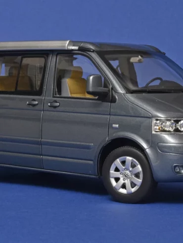 18norev VW T5 California 2003 1