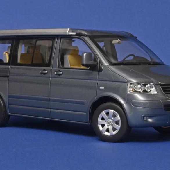 18norev VW T5 California 2003 1