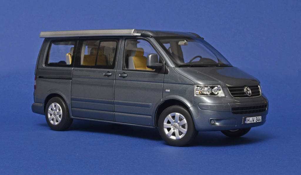 18norev VW T5 California 2003 1